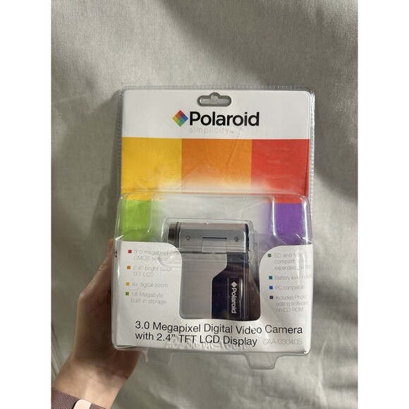 NEW‎ Polaroid CAA-03040S 3.0 Megapixel Digital Video Camera 2.4" TFT LCD - Picture 1 of 3